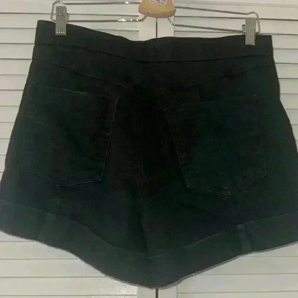 Zara Black shorts - Picture 2 of 3
